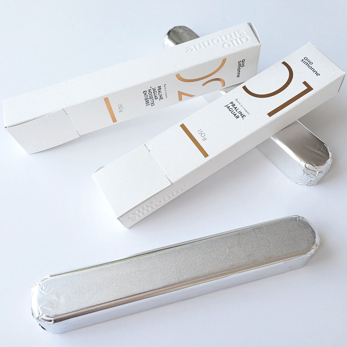 allo simonne praline chocolate with hazelnuts